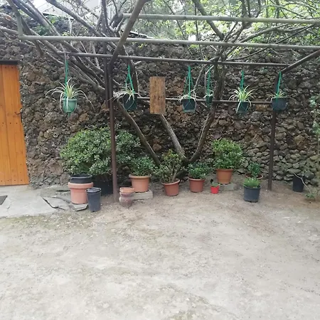 Casa Ecologica, Autosuficiente En Lomo Blanco, Dentro De Casa Rodeada De Naturaleza Homestay San Juan de la Rambla