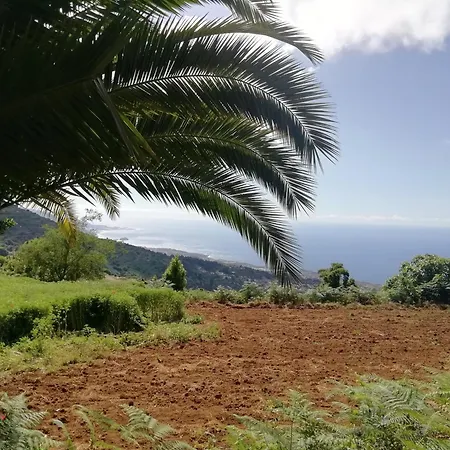 בית אירוח Casa Ecologica, Autosuficiente Con Off Grid En Lomo Blanco, Dentro De Casa Rodeada De Naturaleza San Juan de la Rambla
